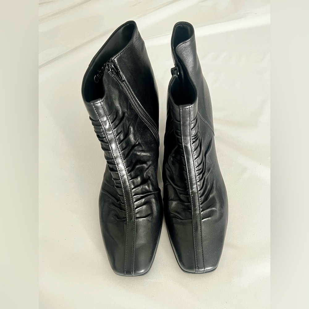 GABOR Black Hoochie AW10 Ankle Boots UK 8